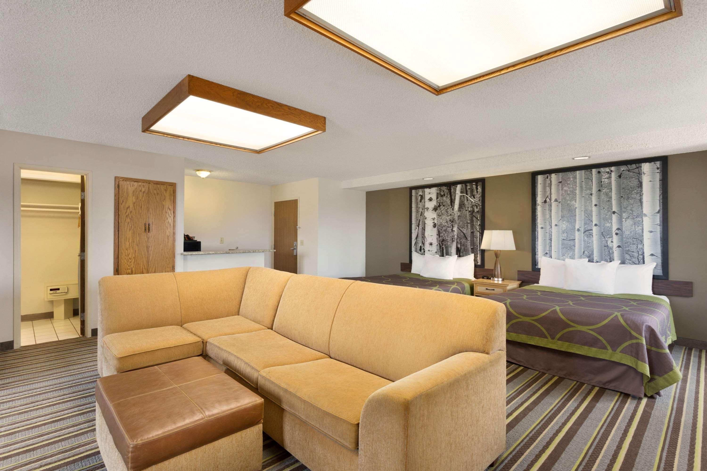 Super 8 By Wyndham Westminster Denver North Zewnętrze zdjęcie
