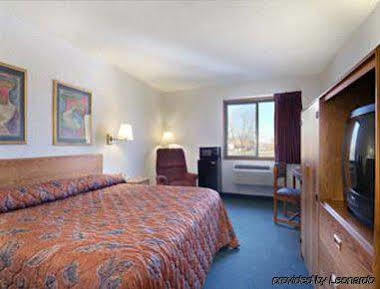 Super 8 By Wyndham Westminster Denver North Zewnętrze zdjęcie